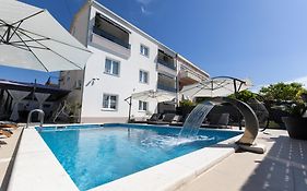 Apartments Bilopavlovic